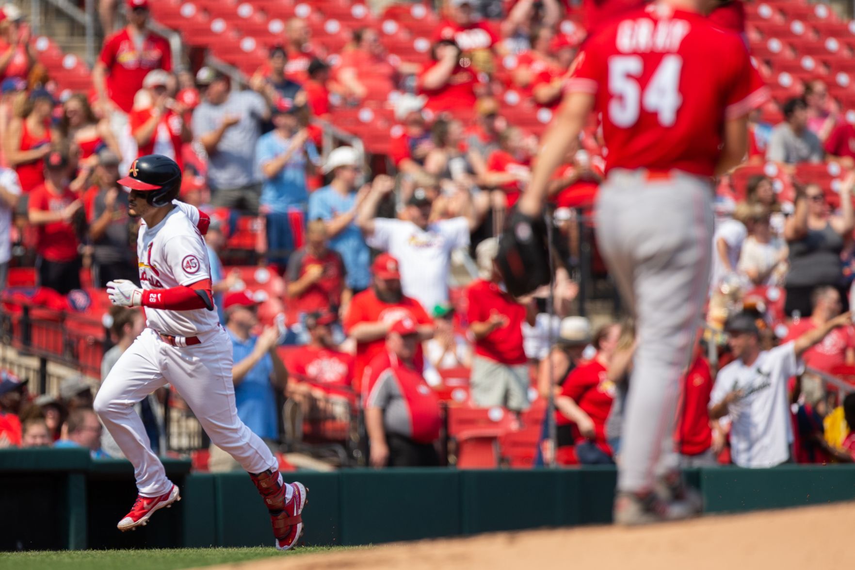 Cardinals take on Reds